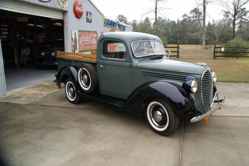 Cars - 1938 Ford Pick Up Truck V8 Vintage