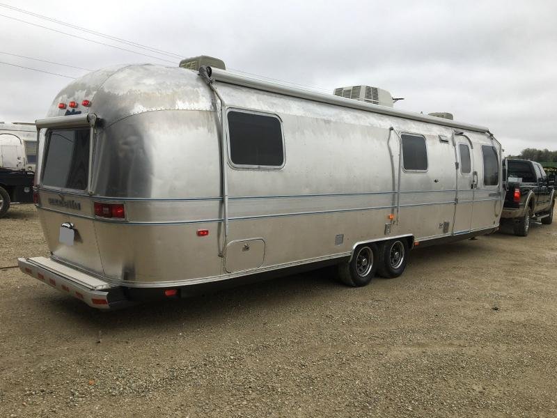 Motorhomes - 1989 Airstream Excella 32Ft Travel Trailer