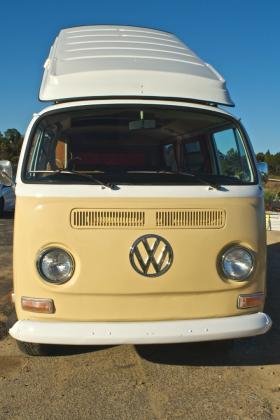 1971 Volkswagen Bus Vanagon Westfalia Retro Camper