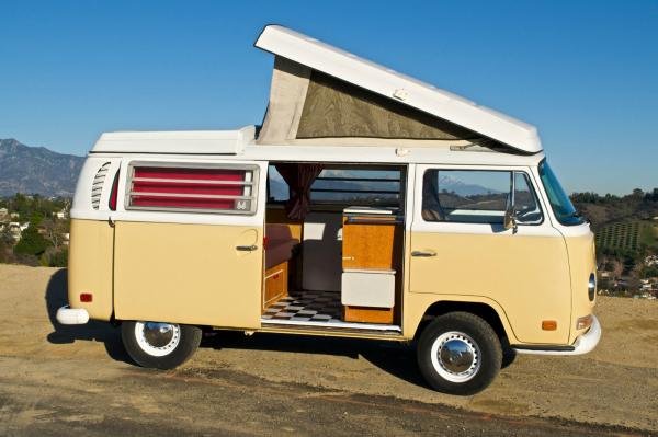 1971 Volkswagen Bus Vanagon Westfalia Retro Camper