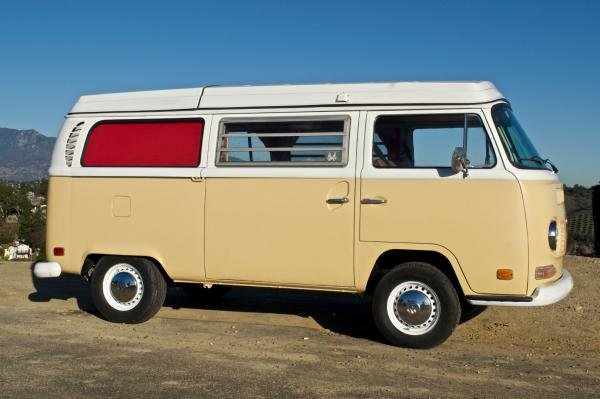 1971 Volkswagen Bus Vanagon Westfalia Retro Camper