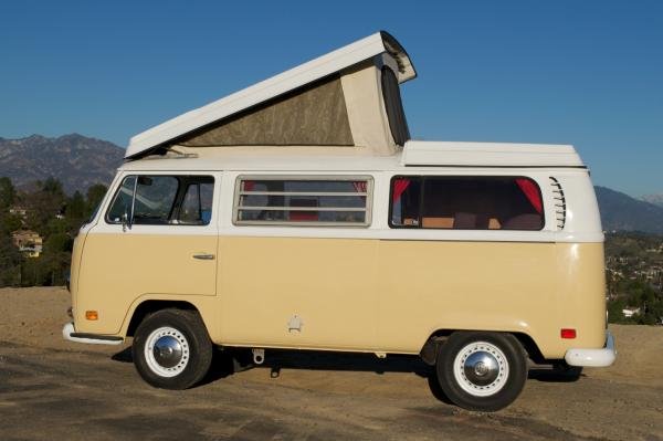 1971 Volkswagen Bus Vanagon Westfalia Retro Camper