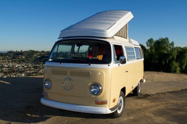 1971 Volkswagen Bus Vanagon Westfalia Retro Camper