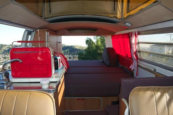 1971 Volkswagen Bus Vanagon Westfalia Retro Camper