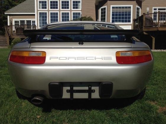 1989 Porsche 928 S4