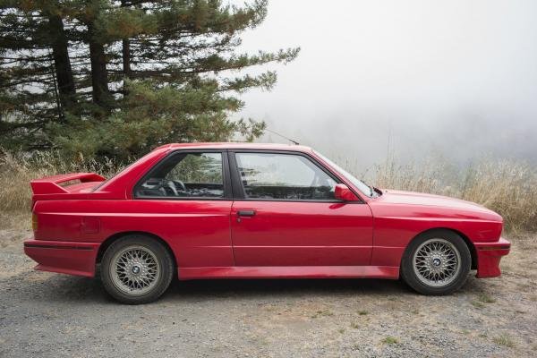 1990 BMW M3 Coupe Brilliantrot