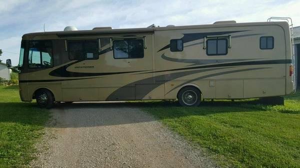 2004 Holiday Rambler Vacationer