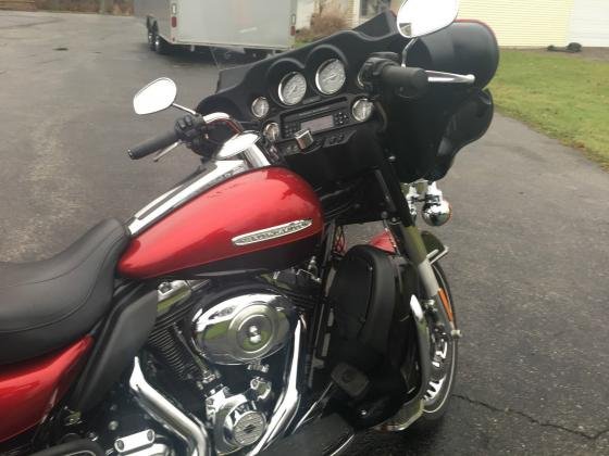 2013 Harley Davidson FLHTK Electra Glide Ultra Limited!