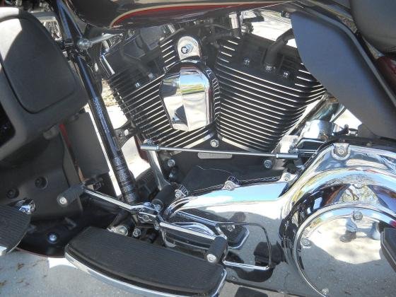 2014 Harley-Davidson FLHTCUTG Tri-Glide-Ultra Classic