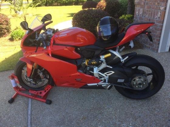 2015 DUCATI 1299 PANIGALE 205 HP