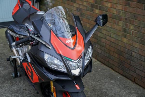 2017 Aprilia RSV4 RR 5K MILES