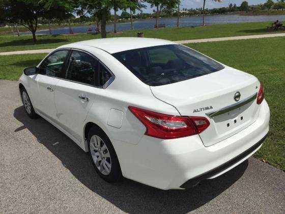 2016 Nissan Altima Low Miles