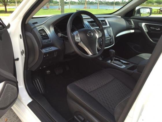 2016 Nissan Altima Low Miles