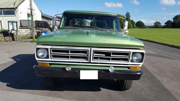 1972 Ford F250 pickup truck,390ci,v8,4 speed manual