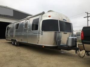 1989 Airstream Excella 32Ft Travel Trailer