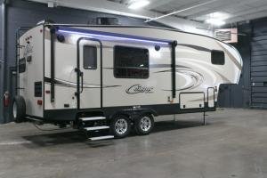 2017 Keystone Cougar X Lite 25RKS Camper New