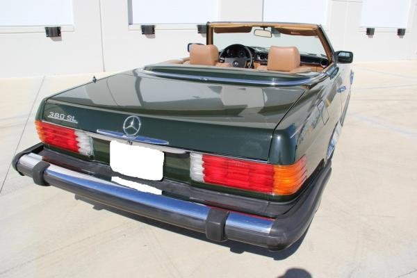 1983 Mercedes-Benz 300-Series SL