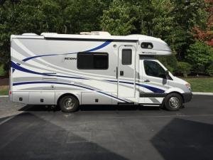 2008 Dodge Sprinter 2500 Fleetwood Icon 24A Mercedes Diesel Class C Motorhome