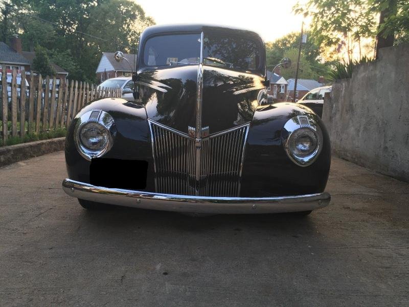 Cars - 1940 Ford Tudor Standard Chrome Grill