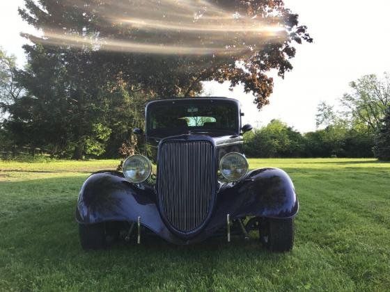 1934 Ford Sedan 350-300Hp