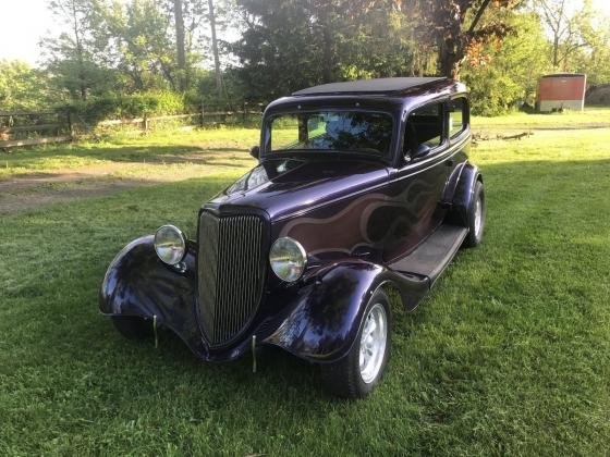 1934 Ford Sedan 350-300Hp