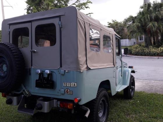 1977 Toyota Land Cruiser FJ43 SOFT TOP