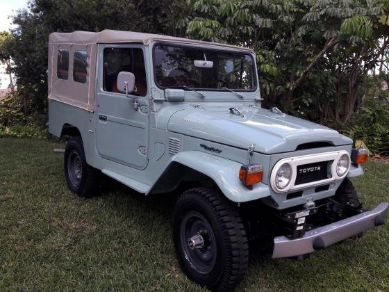 1977 Toyota Land Cruiser FJ43 SOFT TOP