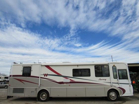 2000 Winnebago Journey 36 56kMI Slide NewerTire Diesel RV Motorhome Cummin