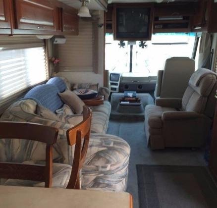 2002 Fleetwood Southwind 37U Class A RV LOW MILES