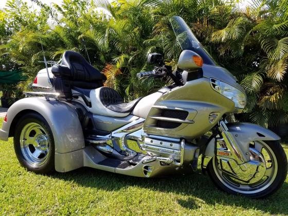 2003 Honda Gold Wing motor trike