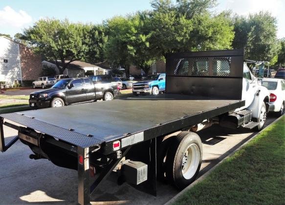 2004 Ford F650 FLATBEDSTEAKBED SUPER DUTY