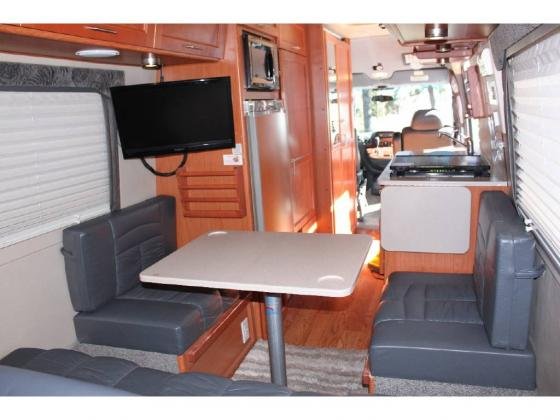 2005 Leisure Travel FREE SPIRIT 210 B