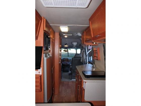 2005 Leisure Travel FREE SPIRIT 210 B