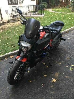 2015 Ducati Diavel Carbon Red