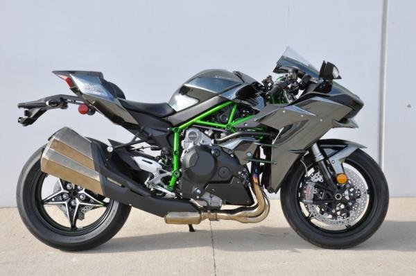 2015 Kawasaki Ninja H2 Superbike