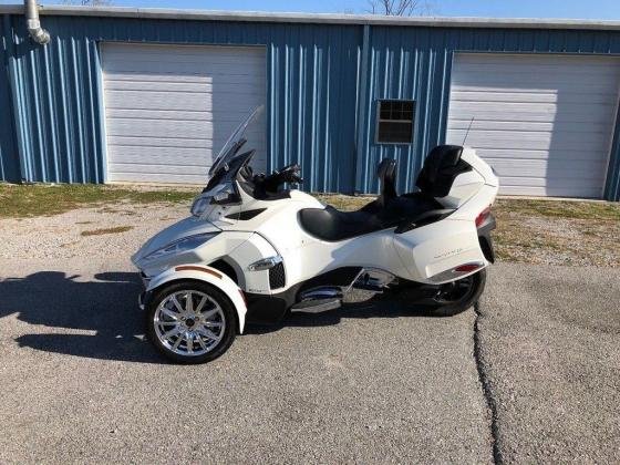 2016 Can-Am Limited RT Trike