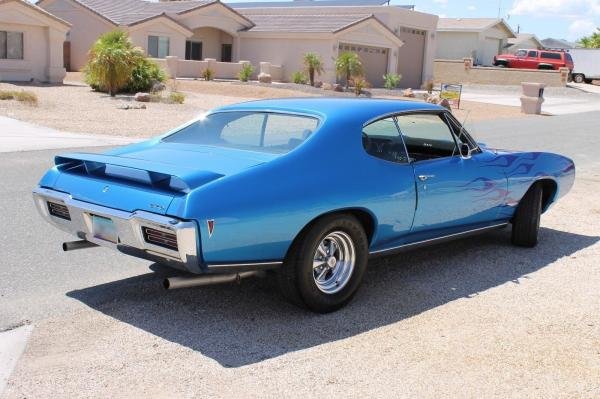 1968 Pontiac GTO HO 400