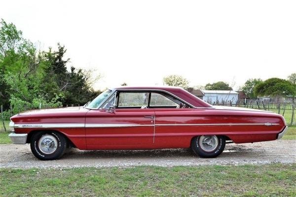 1964 Ford Galaxie 500XL Fastback