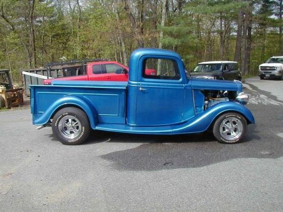 1935 Ford 1/2 Ton Pickup HEMI 5 Speed