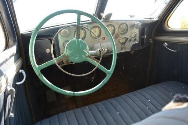 1937 Cord 812SC Sedan Beverly Bussle Back