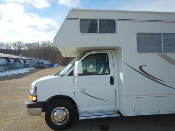 2006 Jayco Escapade 29ft Class C Chevrolet 6.0L V8 Gas Motorhome