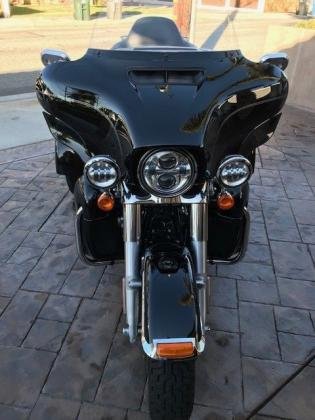 2014 Harley-Davidson Tri Glide Trike FLHTCUTG