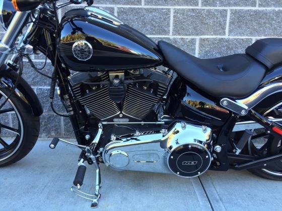 2015 Harley-Davidson Softail Breakout