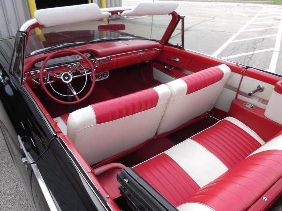 1961 Ford Galaxie Sunliner Deluxe Convertible