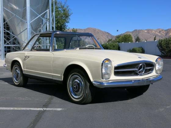 1967 Mercedes-Benz 250 Convertible  2.5L Inline 6 Cylinder