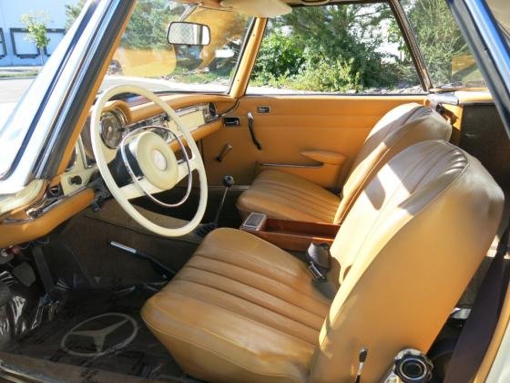 1967 Mercedes-Benz 250 Convertible  2.5L Inline 6 Cylinder