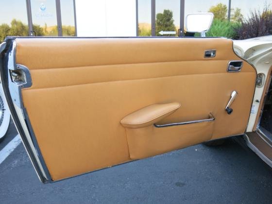 1967 Mercedes-Benz 250 Convertible  2.5L Inline 6 Cylinder