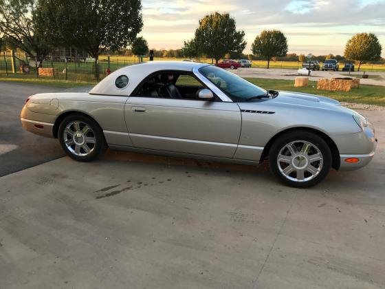 2004 FORD THUNDERBIRD 2DR CONVERTIBLE DELUXE