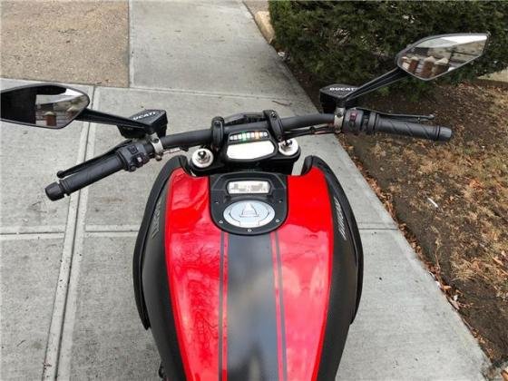 2015 Ducati Diavel Red Matt Carbon