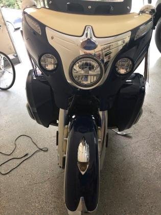 2016 Indian Roadmaster Touring Springfield Blue